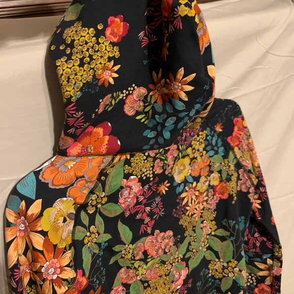 SOLD** 180 NWT XS Johnny Was bohemian floral on black Camilla hoodie - Picture 14 of 16